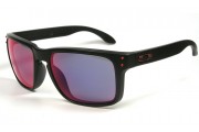 Oakley Holbrook matte black / Red iridium